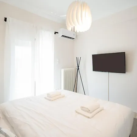Modern In With Acropolis & Mt Lycabettus View *